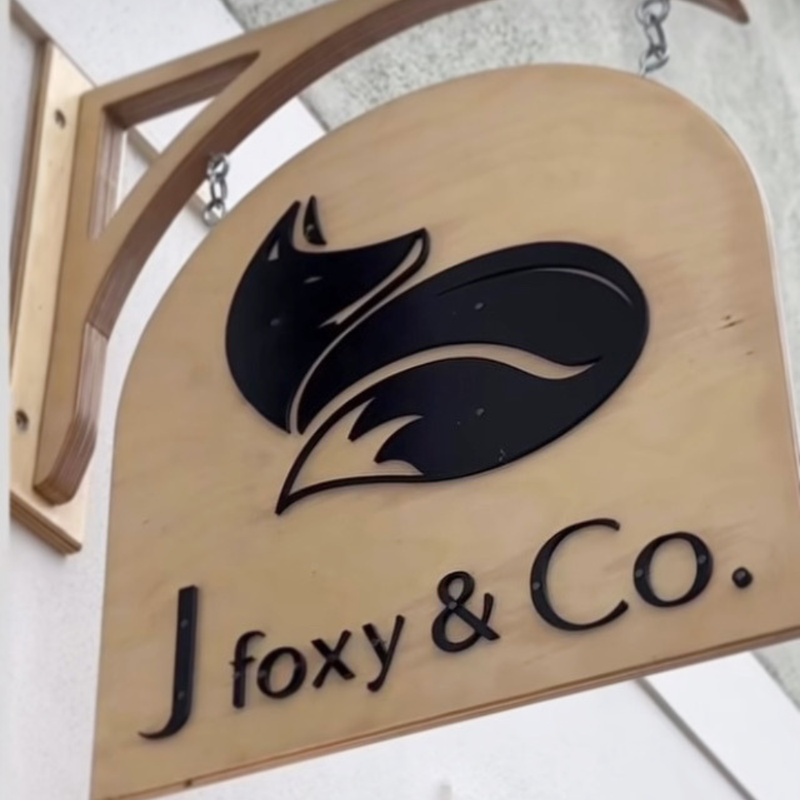 J foxy & Co